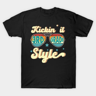 Retro Kickin It 3rd Grade Style Teacher Back To School Gift For Boy Girl Kids T-Shirt